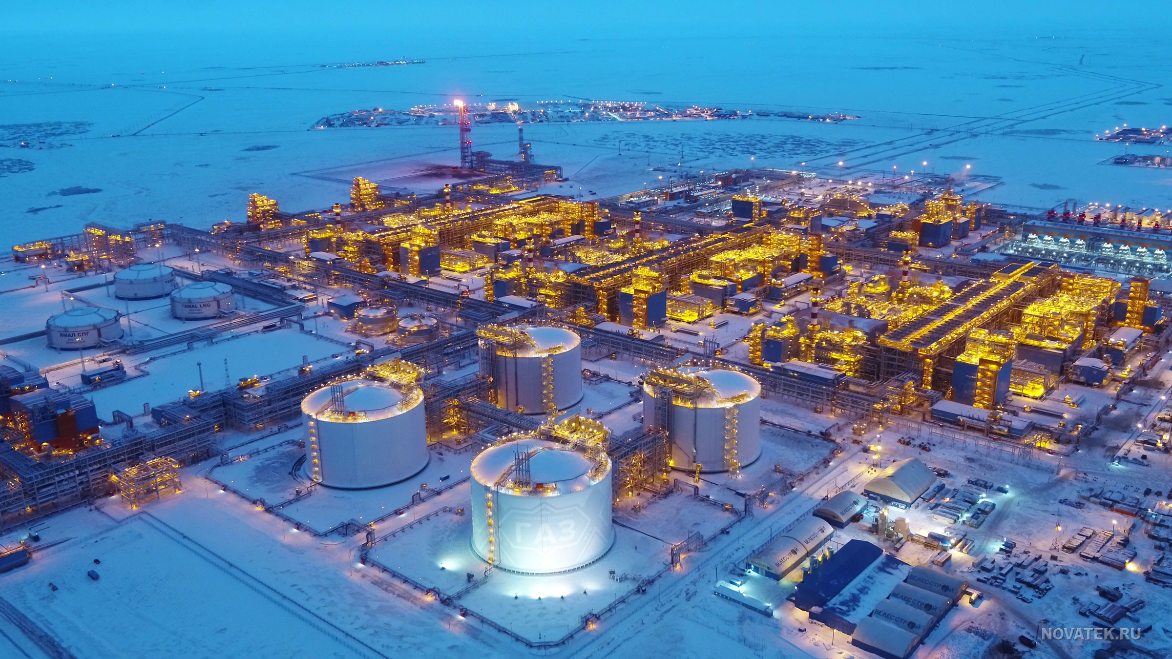 in-push-for-global-lead-in-lng-moscow-takes-aim-on-arctic-tundra