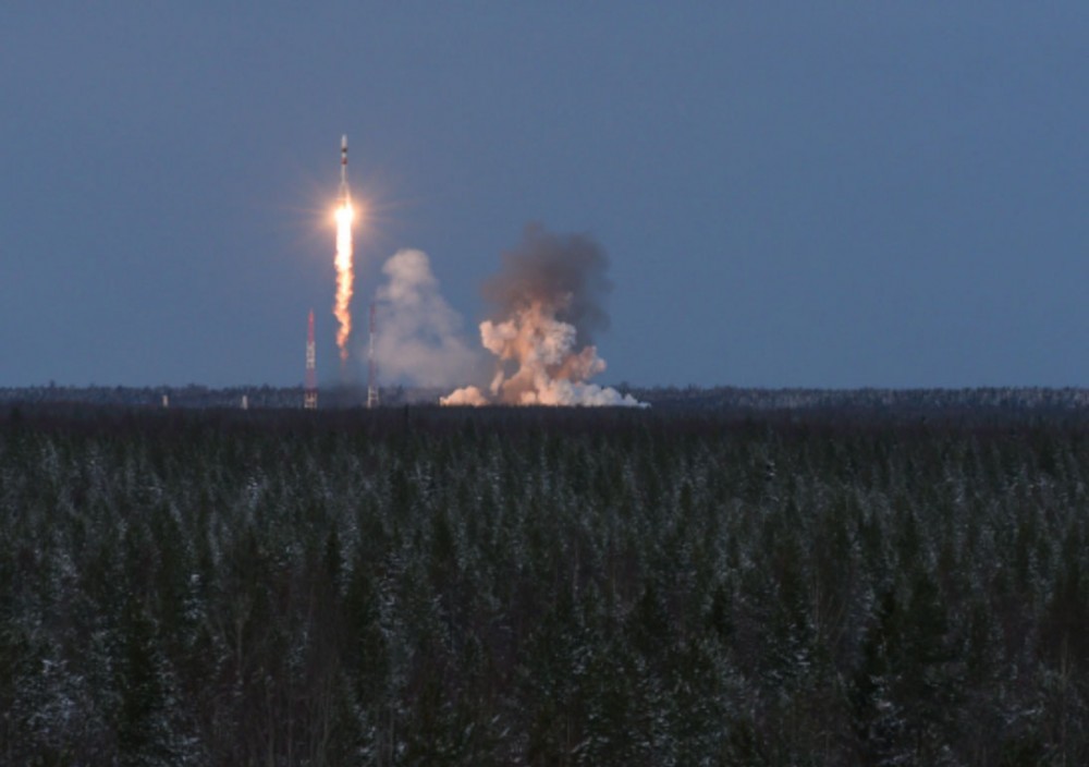 Russia launched military rocket. It could be seen over northern Norway